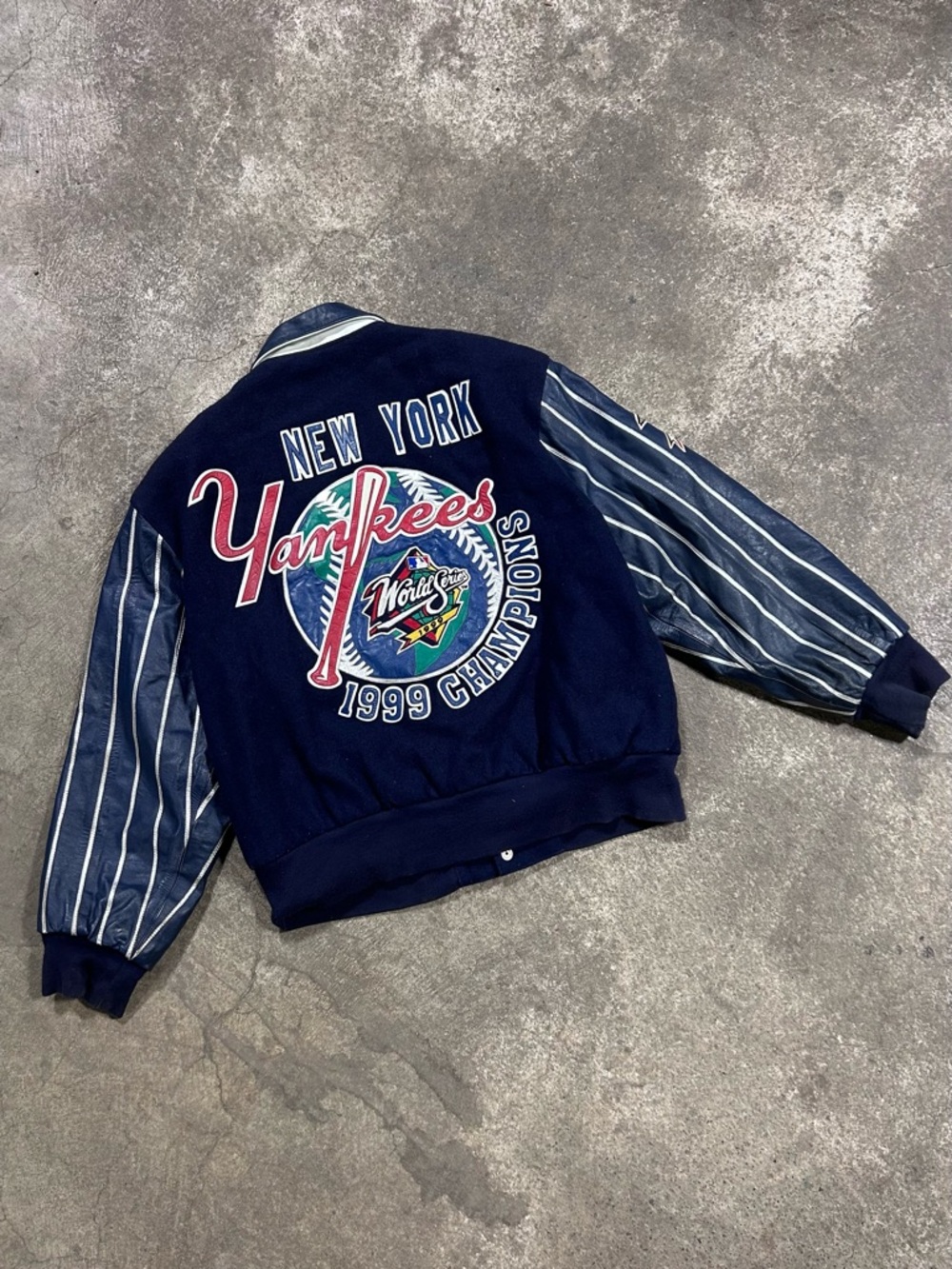 Vintage 90’s New York Yankees 1999 World Series Champions JH Designs Rare Jacket